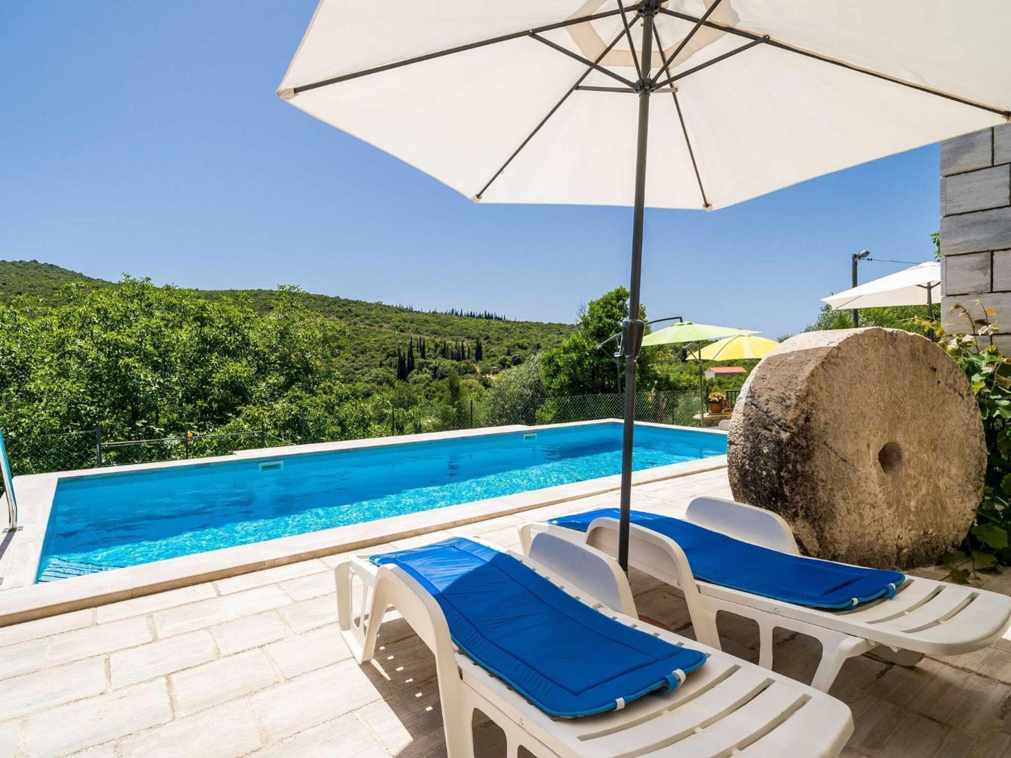 House Ko An-Four Bedroom Villa With Terrace And Swimming Pool Gruda Exteriér fotografie