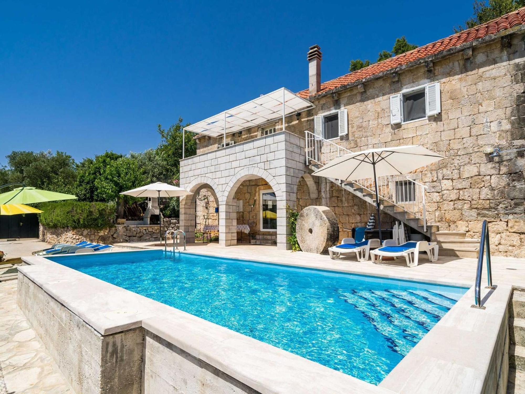 House Ko An-Four Bedroom Villa With Terrace And Swimming Pool Gruda Exteriér fotografie
